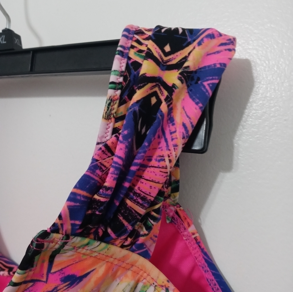 Apollo Swim Coral Tropical  pink/Purple Padded Bralette Swim top w Ruched Straps - Picture 3 of 5